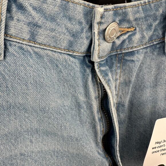 ASOS Design Loose Jean with Deep Turn Up Cuff in pale wash Size 30 - Picture 3 of 9